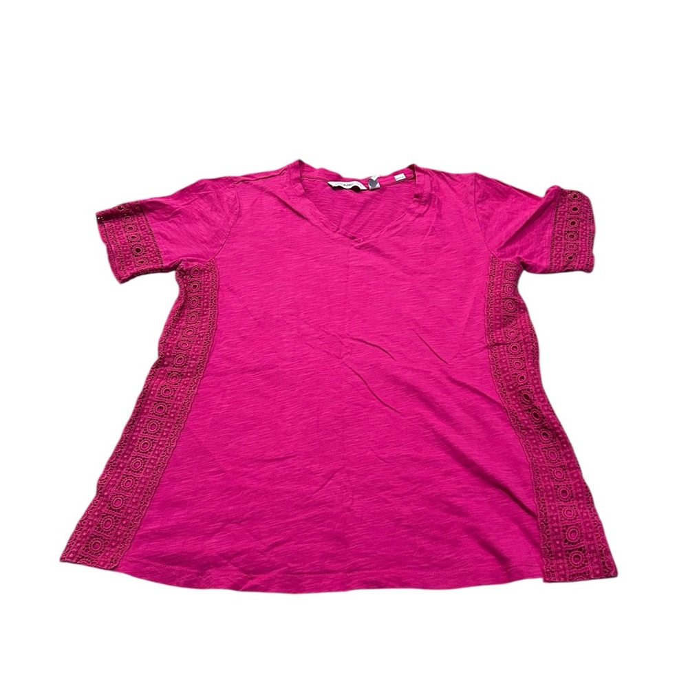 ISAAC MIZRAHI bright pink tshirt with lace trim